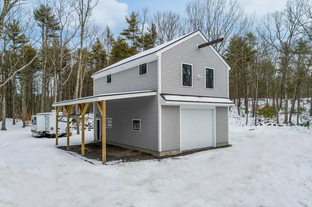 32 Rumsey Road York ME 03909