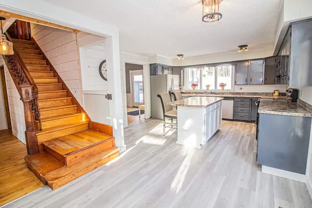 121 Orchard Street Farmington ME 04938