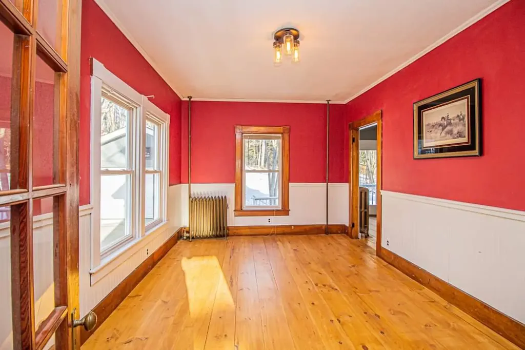 121 Orchard Street Farmington ME 04938