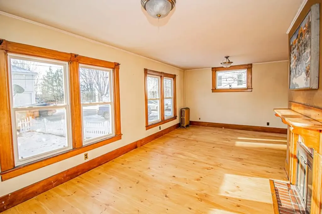 121 Orchard Street Farmington ME 04938