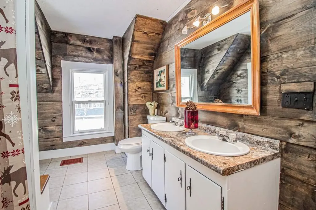121 Orchard Street Farmington ME 04938