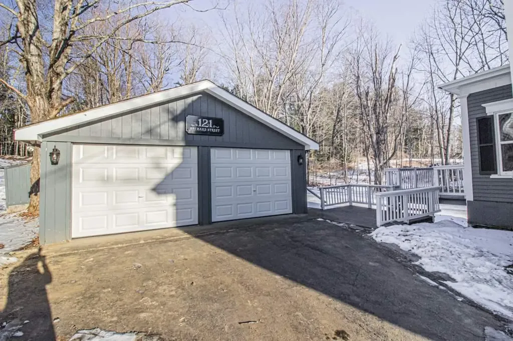 121 Orchard Street Farmington ME 04938