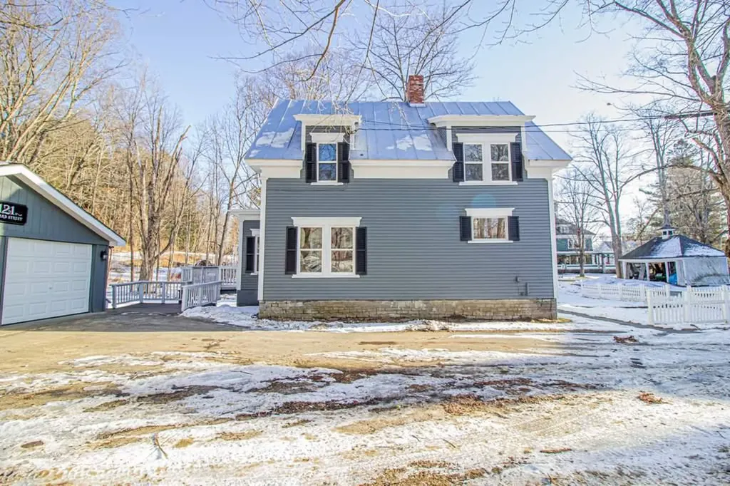 121 Orchard Street Farmington ME 04938