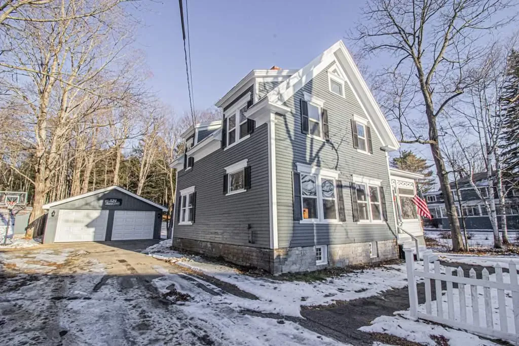 121 Orchard Street Farmington ME 04938
