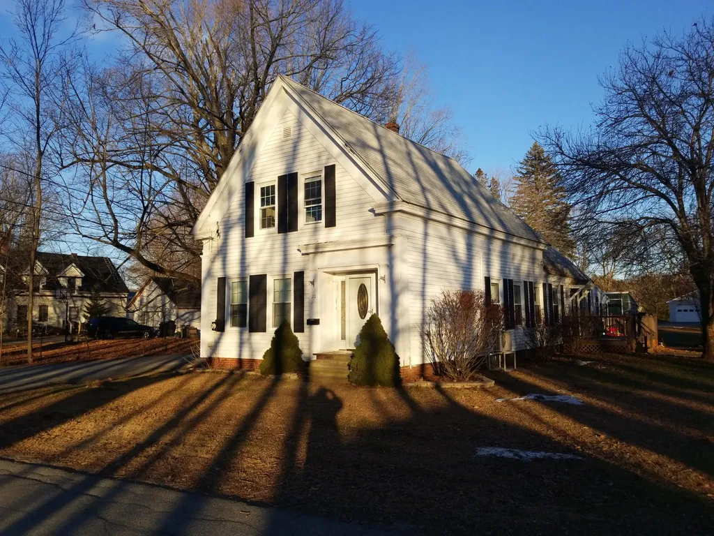 20 Island Avenue Fairfield ME 04937