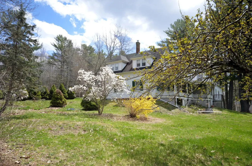 1365 River Road Orrington ME 04474