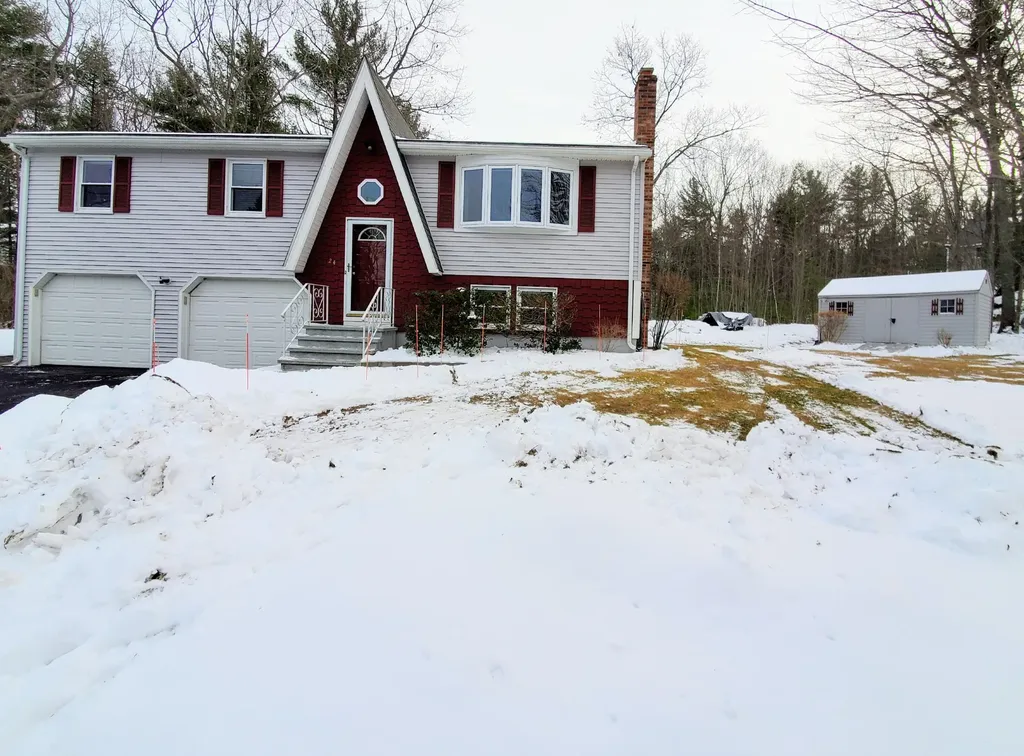 24 Greenfield Lane Biddeford ME 04005