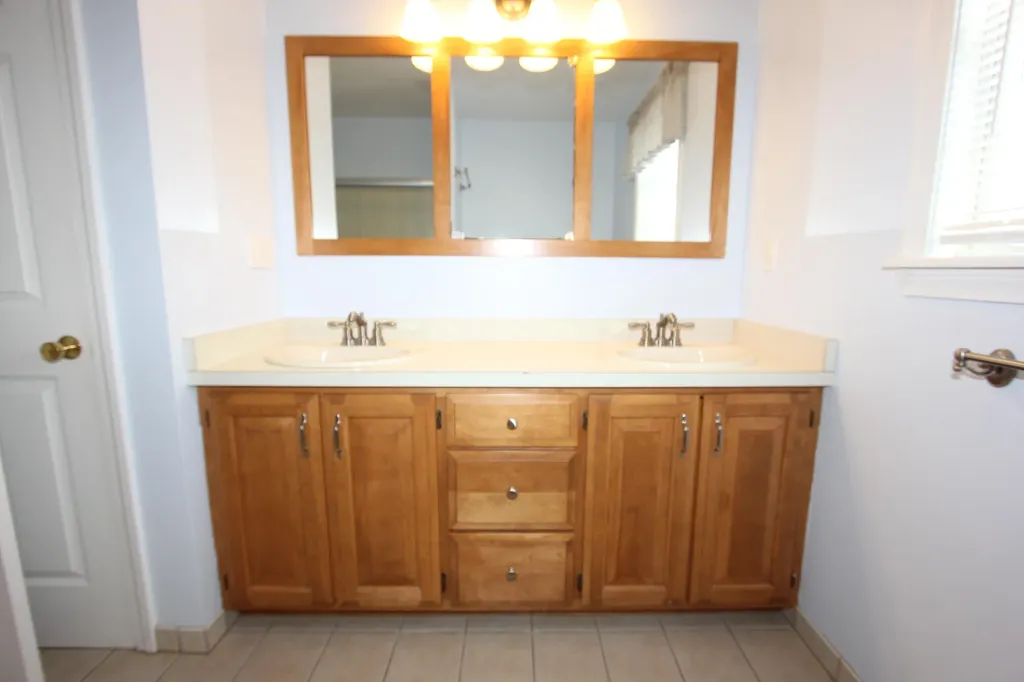 125 South Hatch Hill Road Greene ME 04236