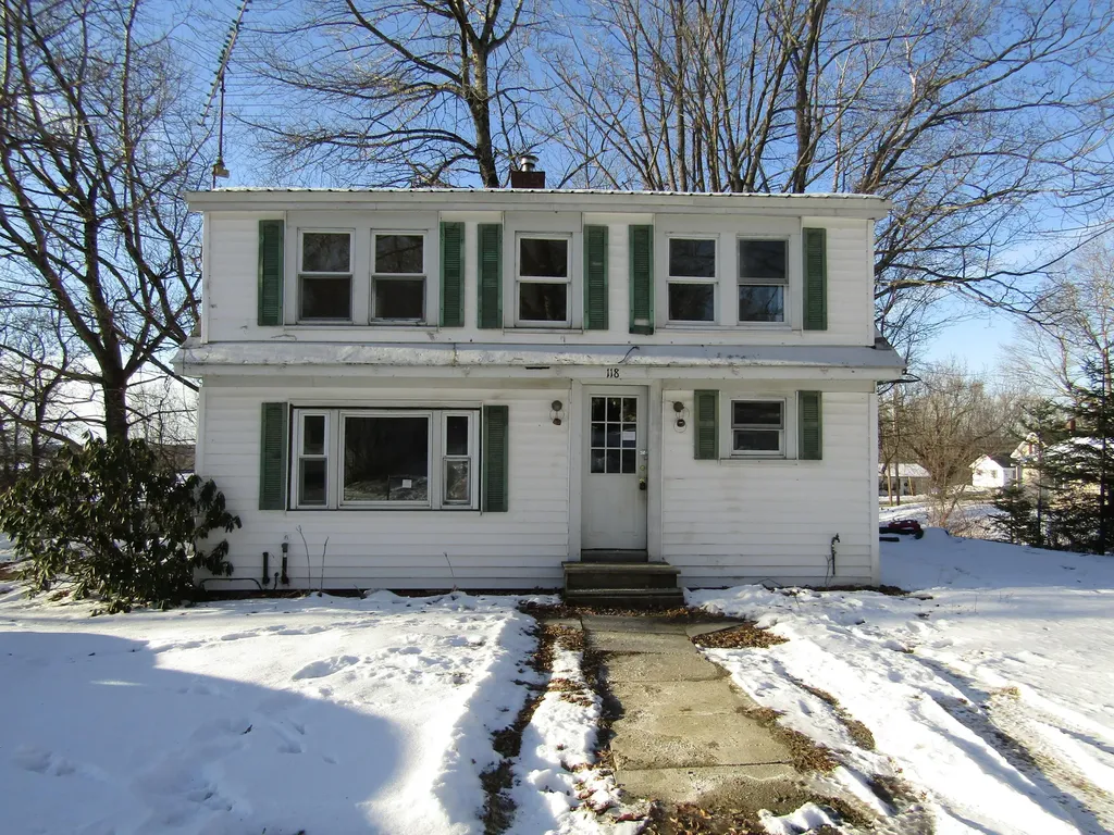 118 Prospect Street Dexter ME 04930