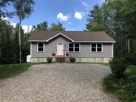 6 Samian Circle Lincolnville ME 04849