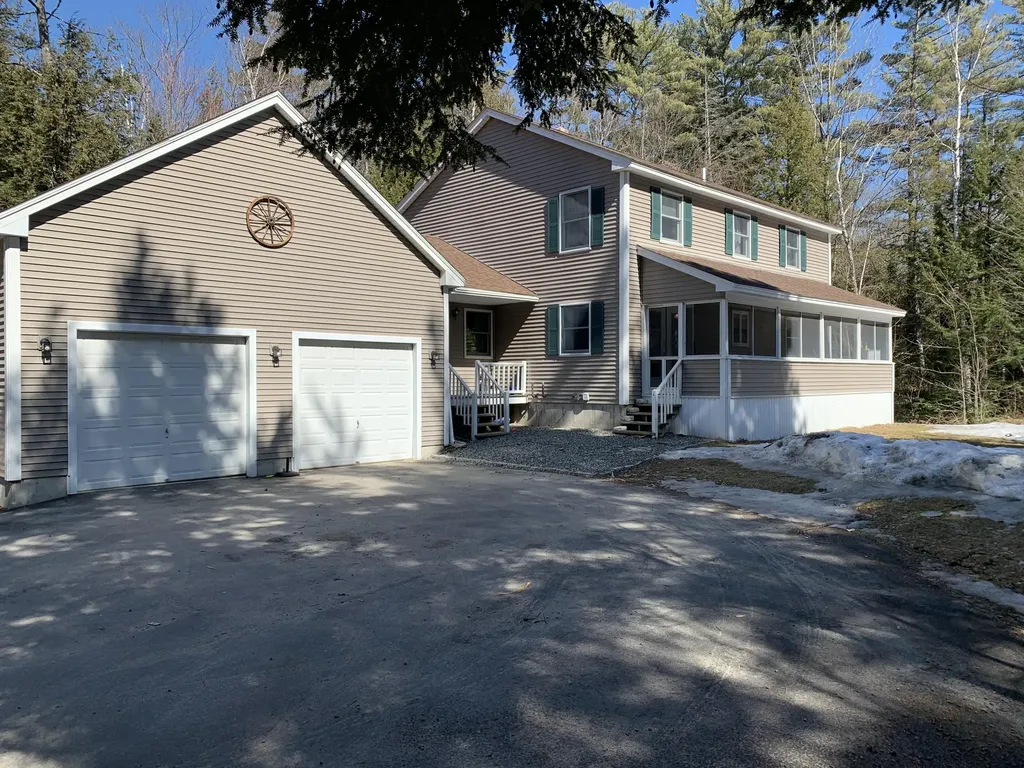9 Wedgewood Drive Oakland ME 04963