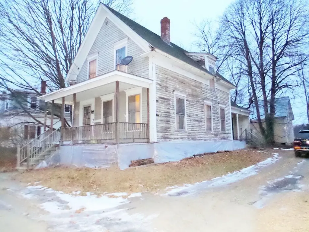 11 Ash Street Waterville ME 04901