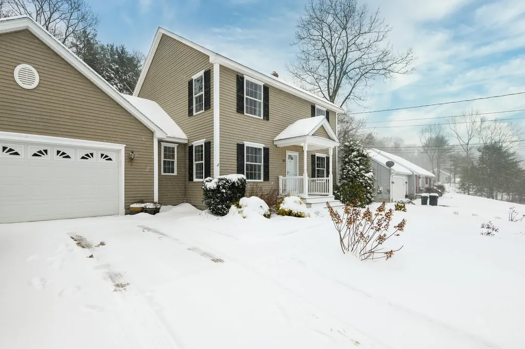 29 Parkside Drive Biddeford ME 04005