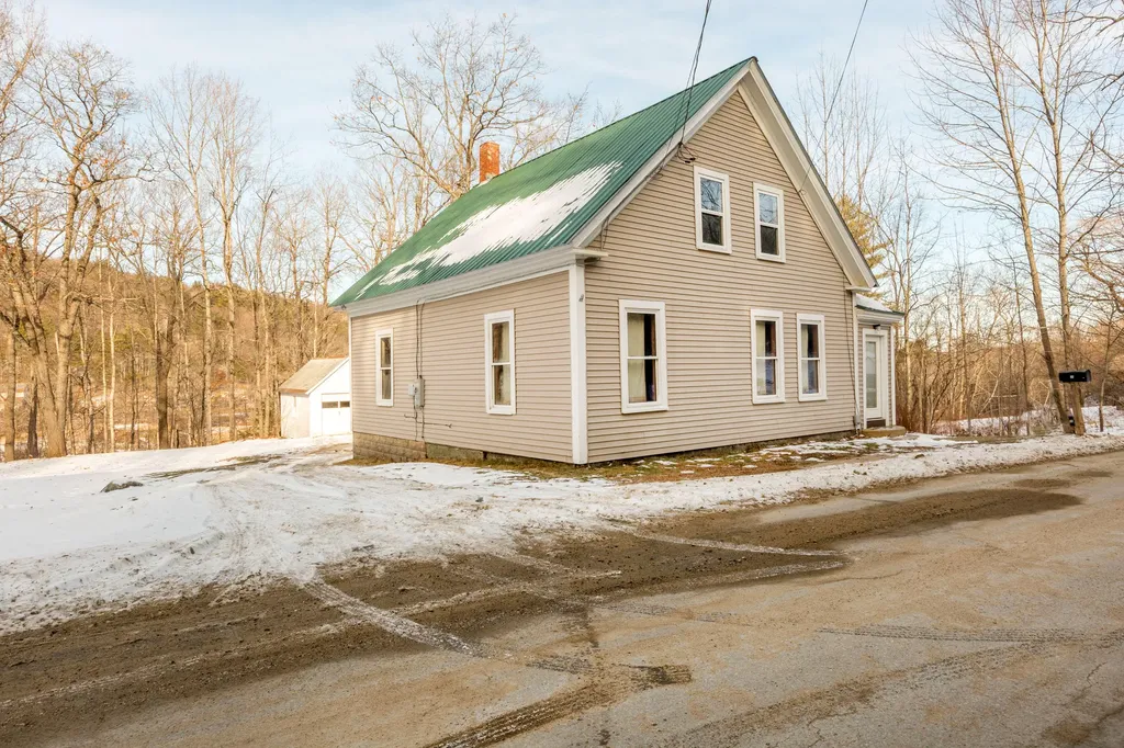 36 Greenwood Street West Paris ME 04289