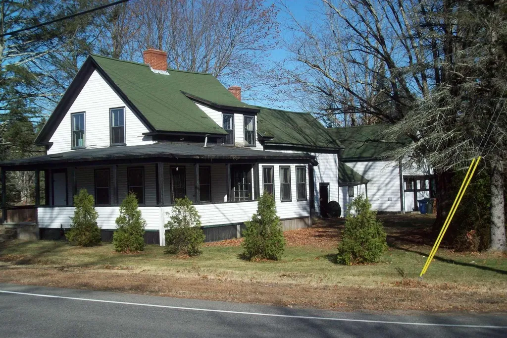 307 Buxton Road Saco ME 04072