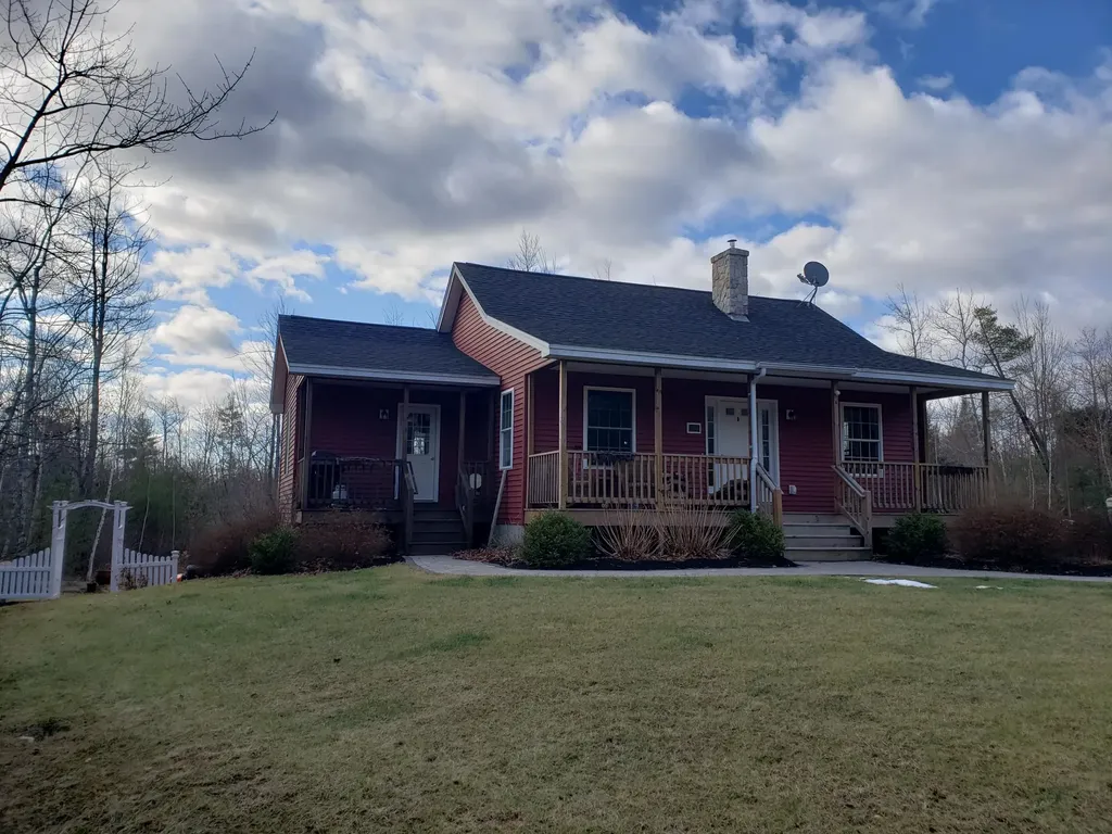1195 Lebanon Road North Berwick ME 03906