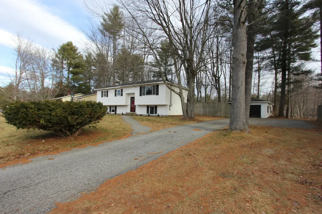 16 Andrea Street Lisbon ME 04250