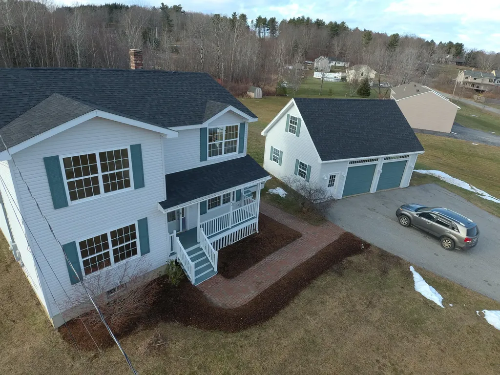 2025 Glenwood Avenue Hermon ME 04401