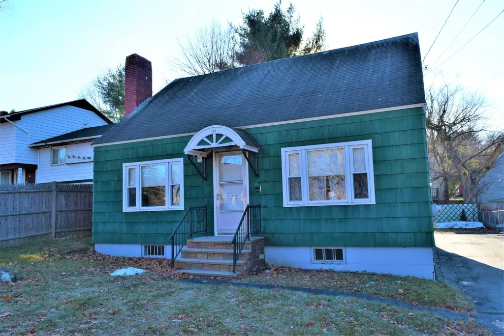171 Sixth Street Auburn ME 04210