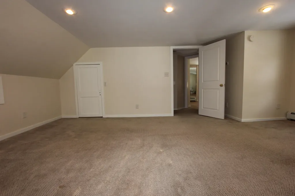 41 Hillsdale Street Auburn ME 04210