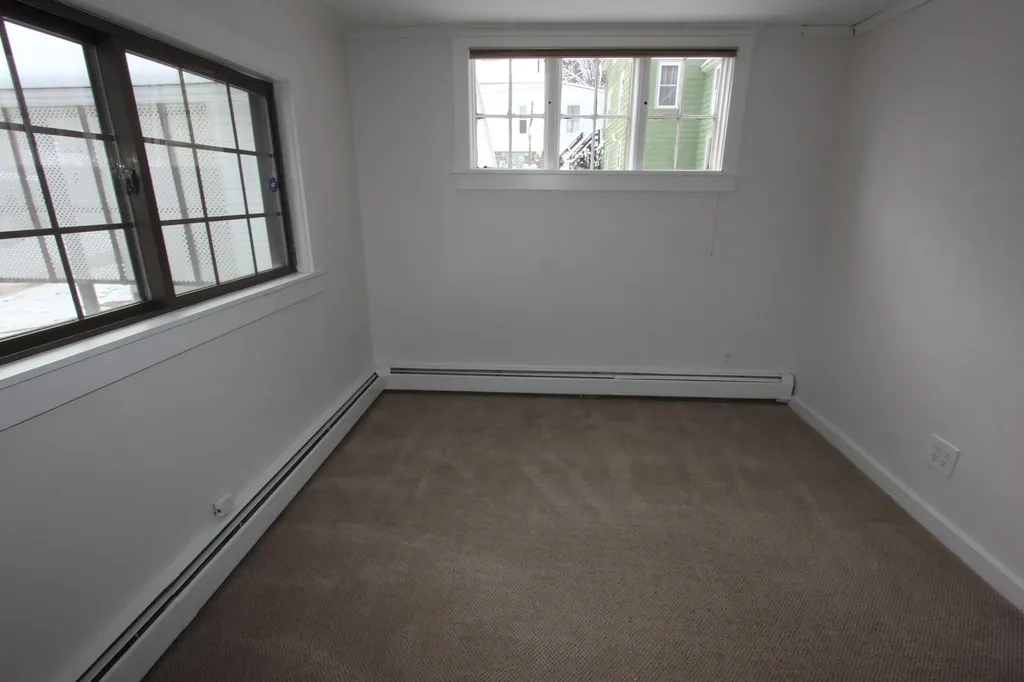41 Hillsdale Street Auburn ME 04210