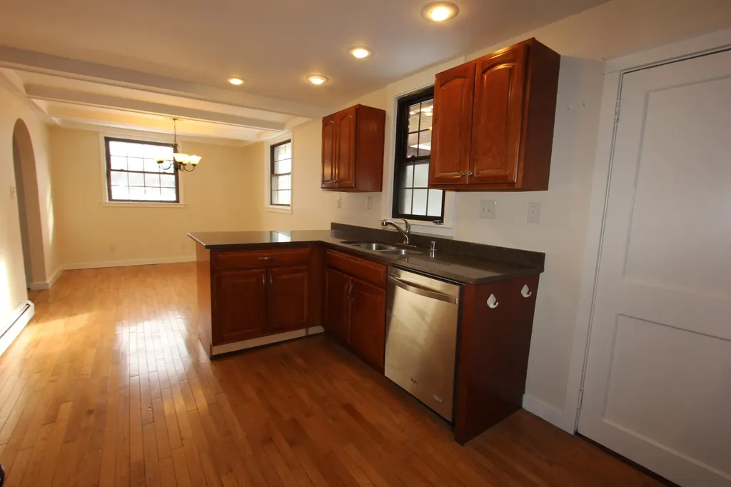 41 Hillsdale Street Auburn ME 04210