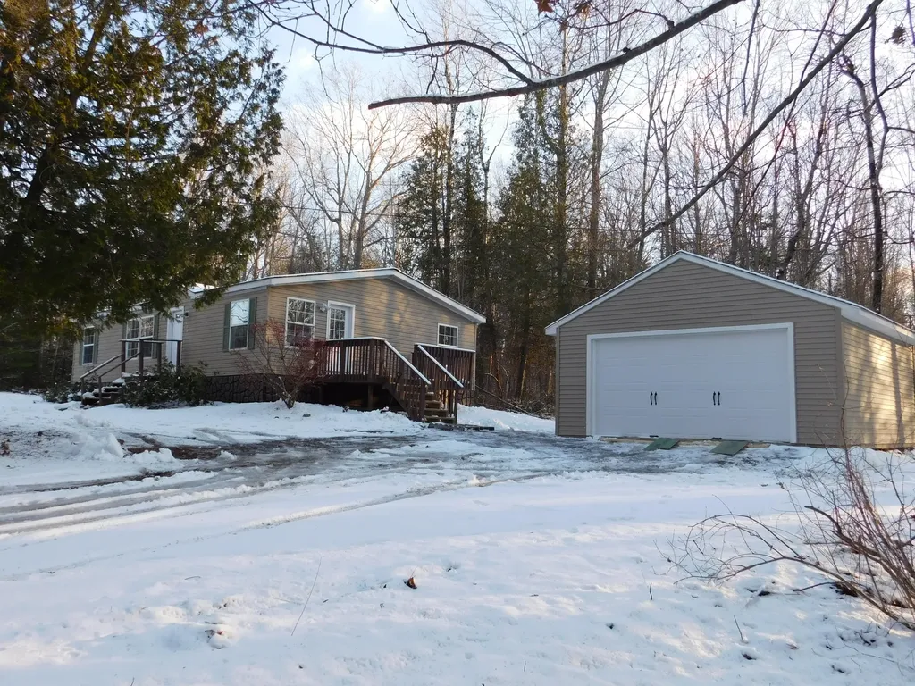 670 Lebanon Road Winterport ME 04496