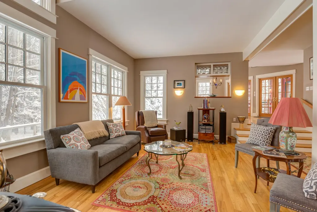 14 Mast Road Scarborough ME 04074