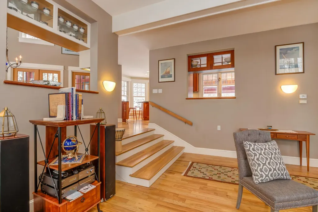14 Mast Road Scarborough ME 04074
