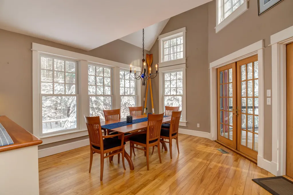14 Mast Road Scarborough ME 04074