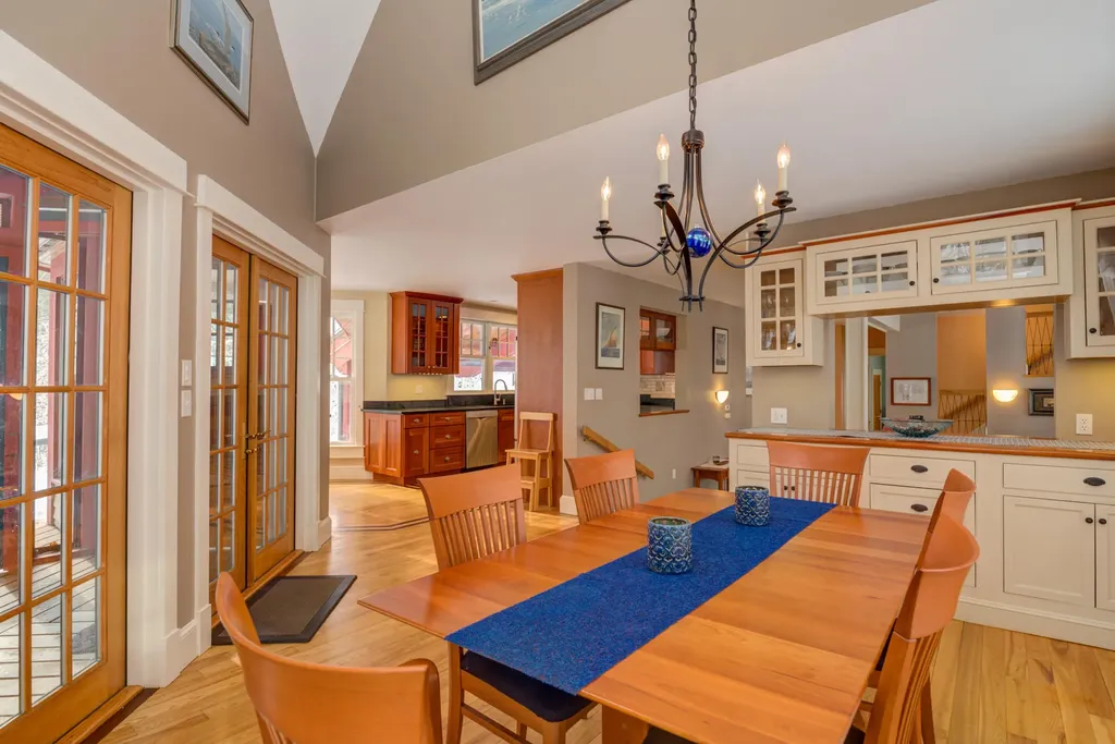 14 Mast Road Scarborough ME 04074