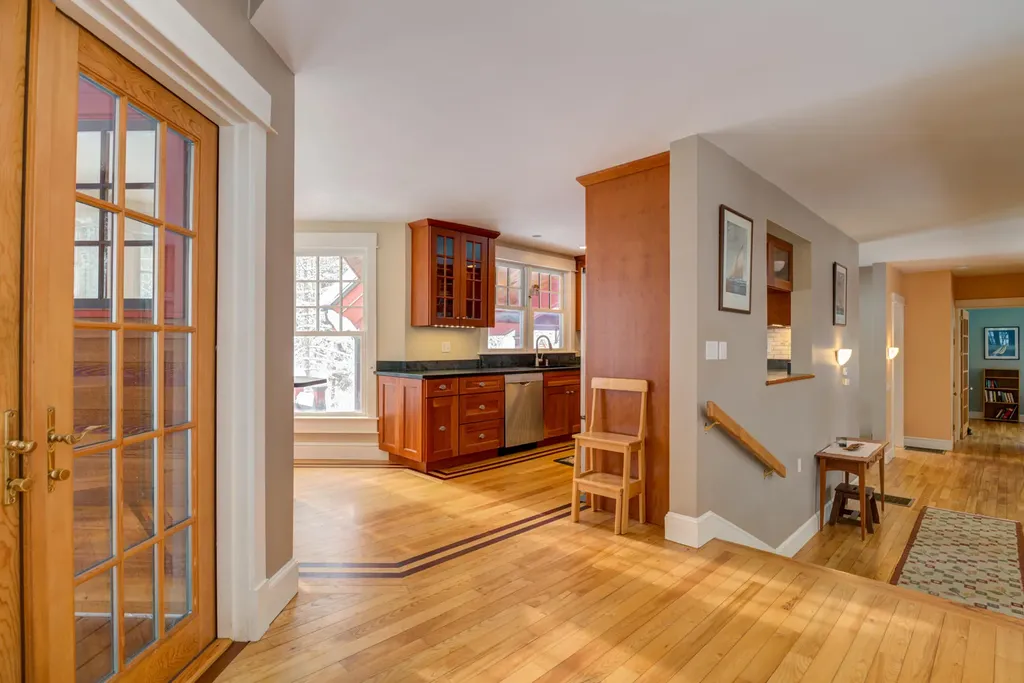 14 Mast Road Scarborough ME 04074