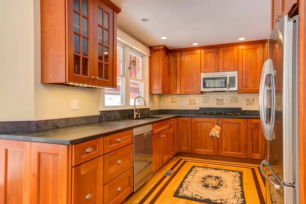 14 Mast Road Scarborough ME 04074