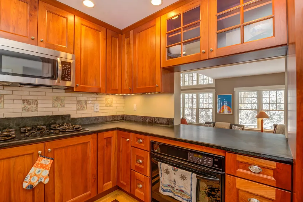 14 Mast Road Scarborough ME 04074