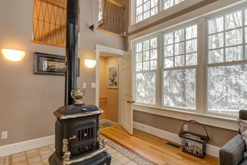 14 Mast Road Scarborough ME 04074