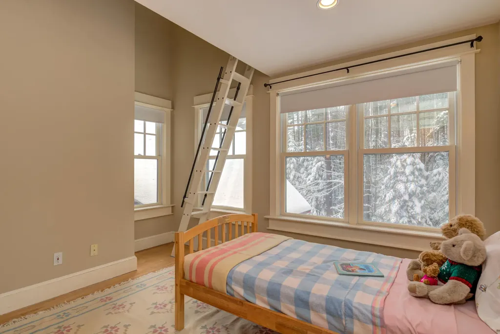 14 Mast Road Scarborough ME 04074