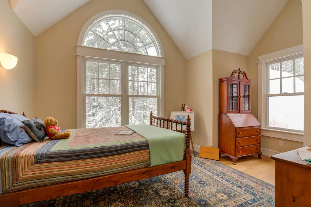 14 Mast Road Scarborough ME 04074