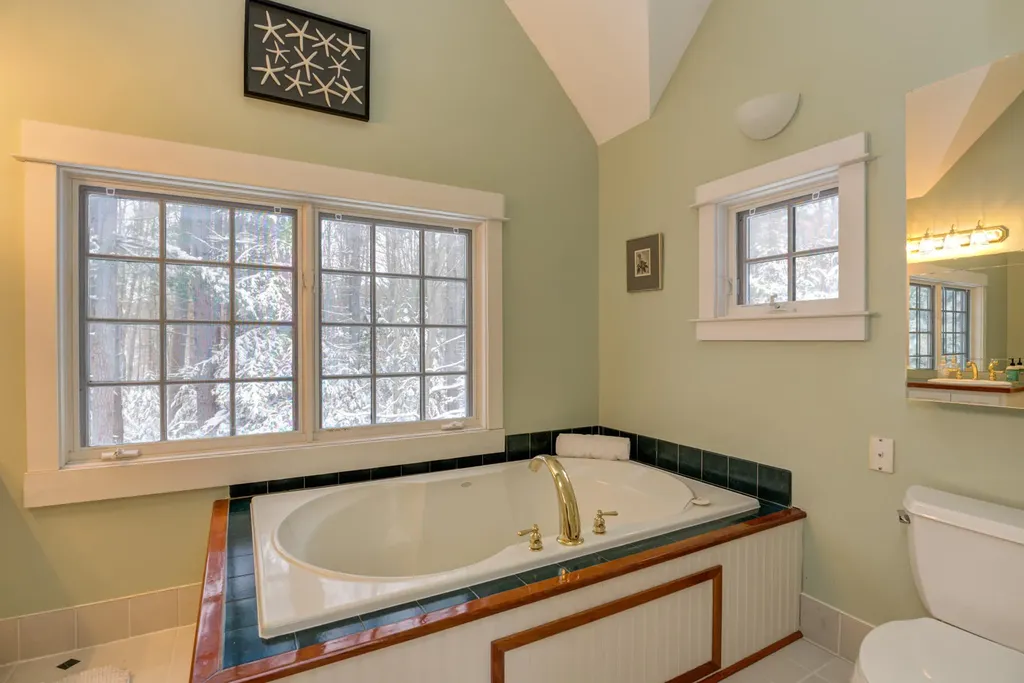 14 Mast Road Scarborough ME 04074