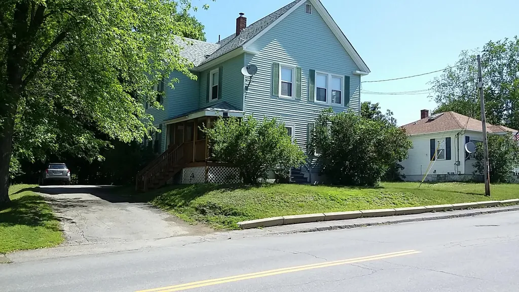 122 Clinton Avenue Winslow ME 04901