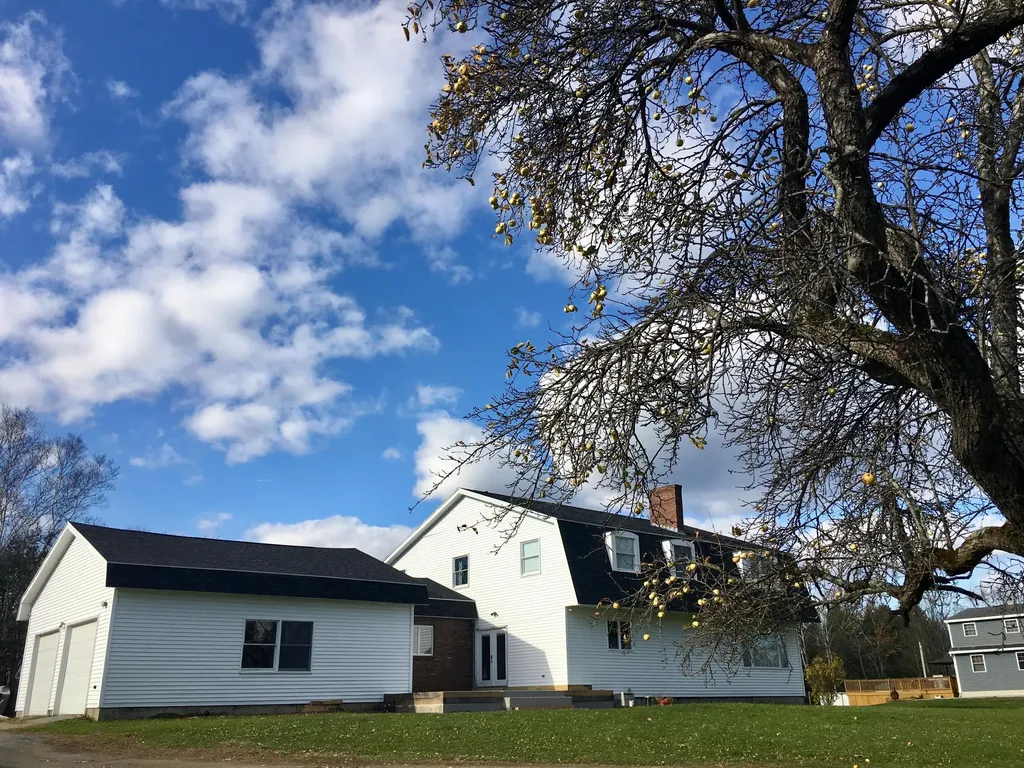 1296 Essex Street Bangor ME 04401