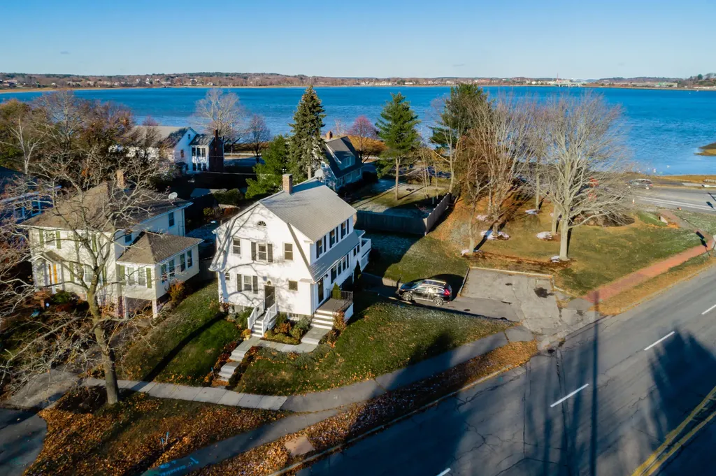 3 Deerfield Road Portland ME 04101