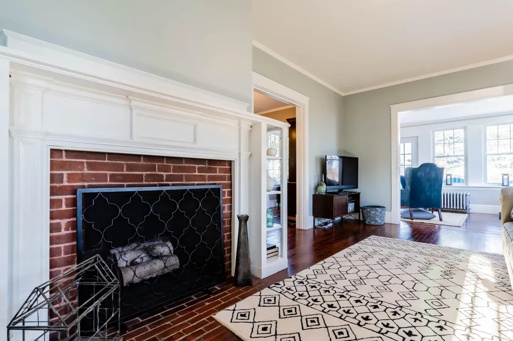 3 Deerfield Road Portland ME 04101