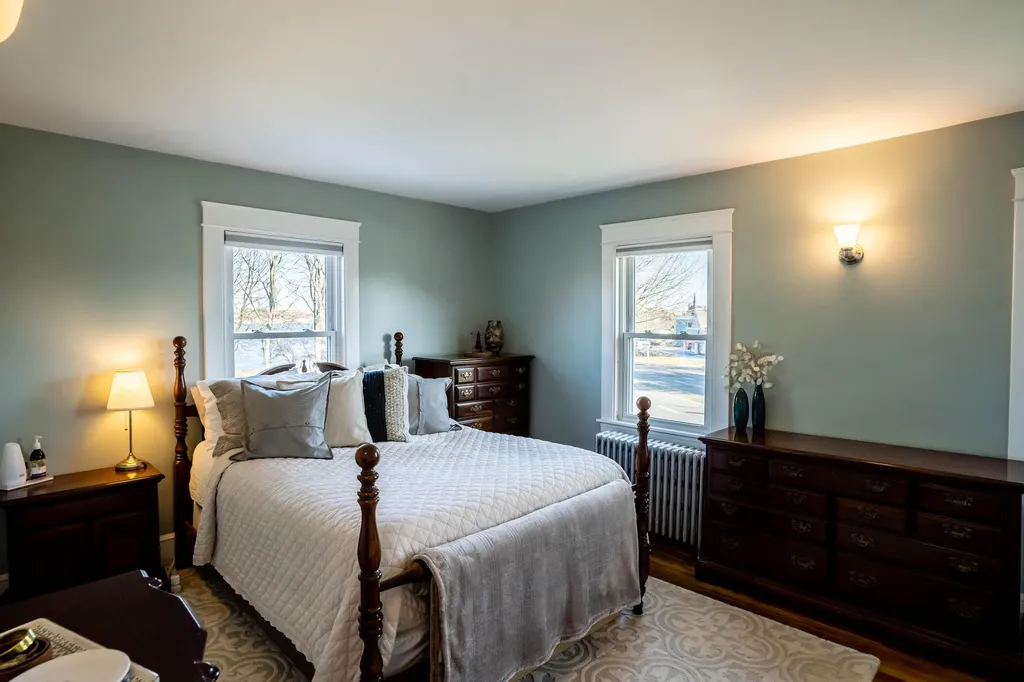 3 Deerfield Road Portland ME 04101