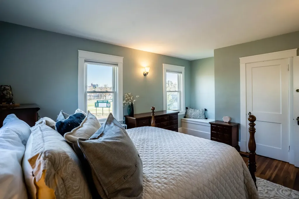 3 Deerfield Road Portland ME 04101