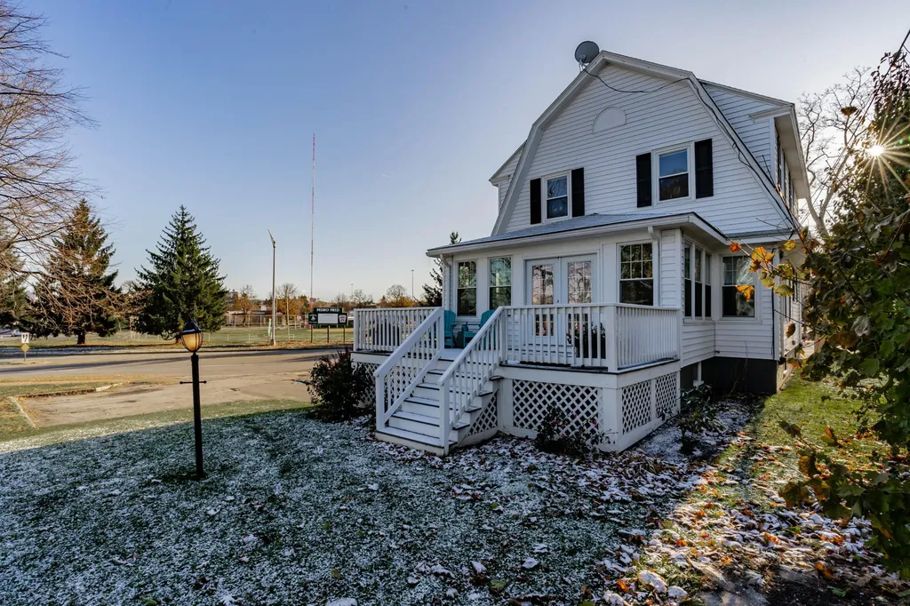 3 Deerfield Road Portland ME 04101