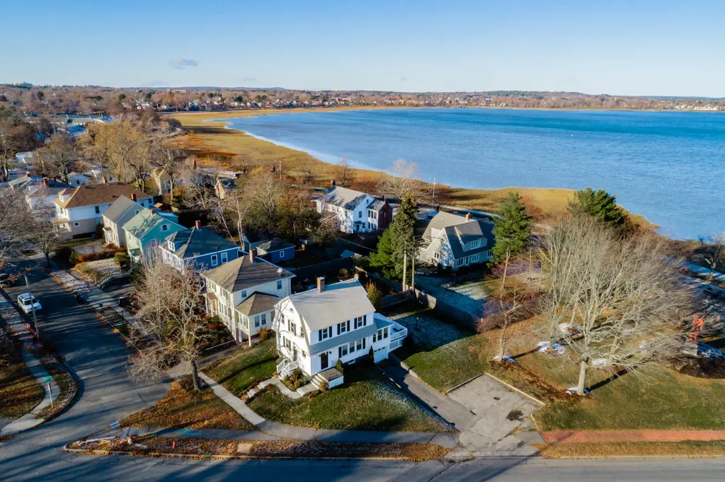 3 Deerfield Road Portland ME 04101