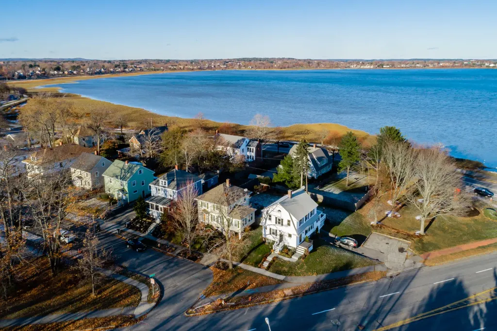 3 Deerfield Road Portland ME 04101