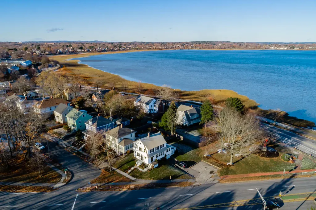 3 Deerfield Road Portland ME 04101