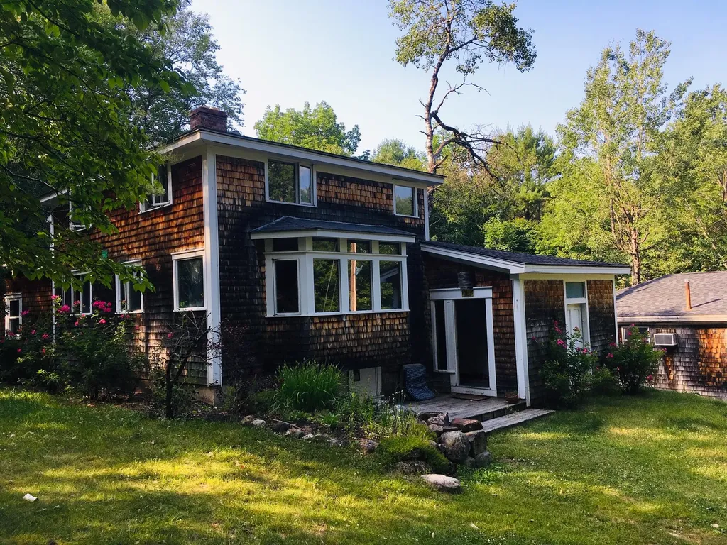 11 Hubbard Farm Road Porter ME 04068