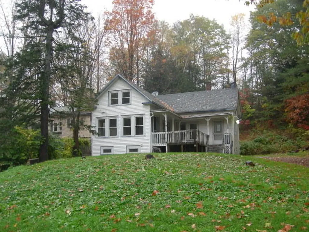 411 Summer Street Auburn ME 04210